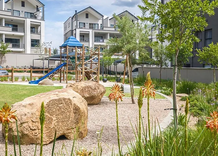 Waterfall Paradise Entire Executive 1 Bed Apt