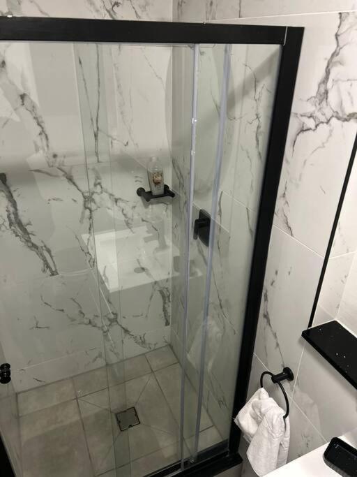 Waterfall Paradise Entire Executive 1 Bed Midrand