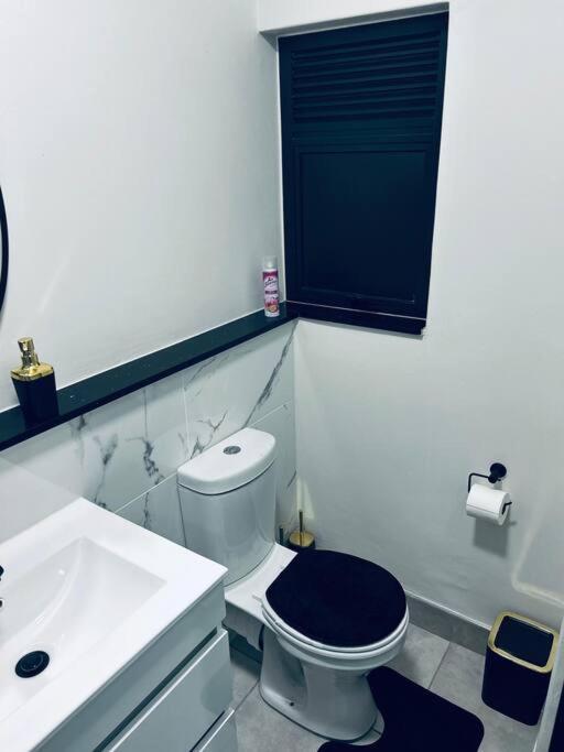 Waterfall Paradise Entire Executive 1 Bed * Midrand